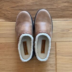 Skechers women’s Tan Slip-On Loafers